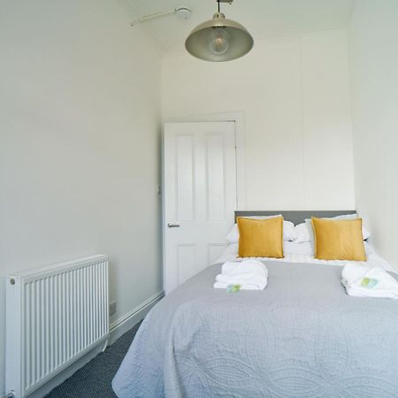 Meadow Apartment دمبارتون الغرفة الصورة