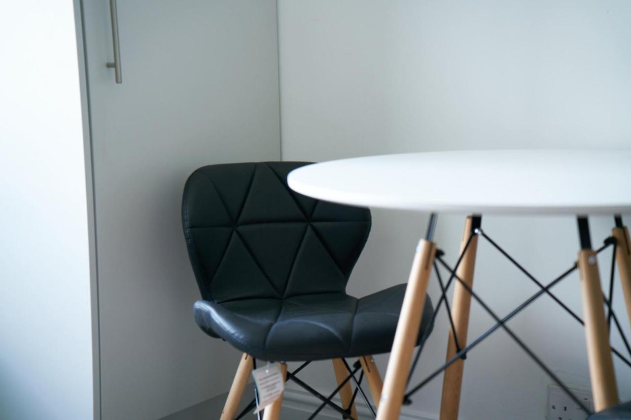 Meadow Apartment دمبارتون المظهر الخارجي الصورة